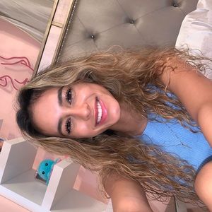 Meet your Posher, Prayleana